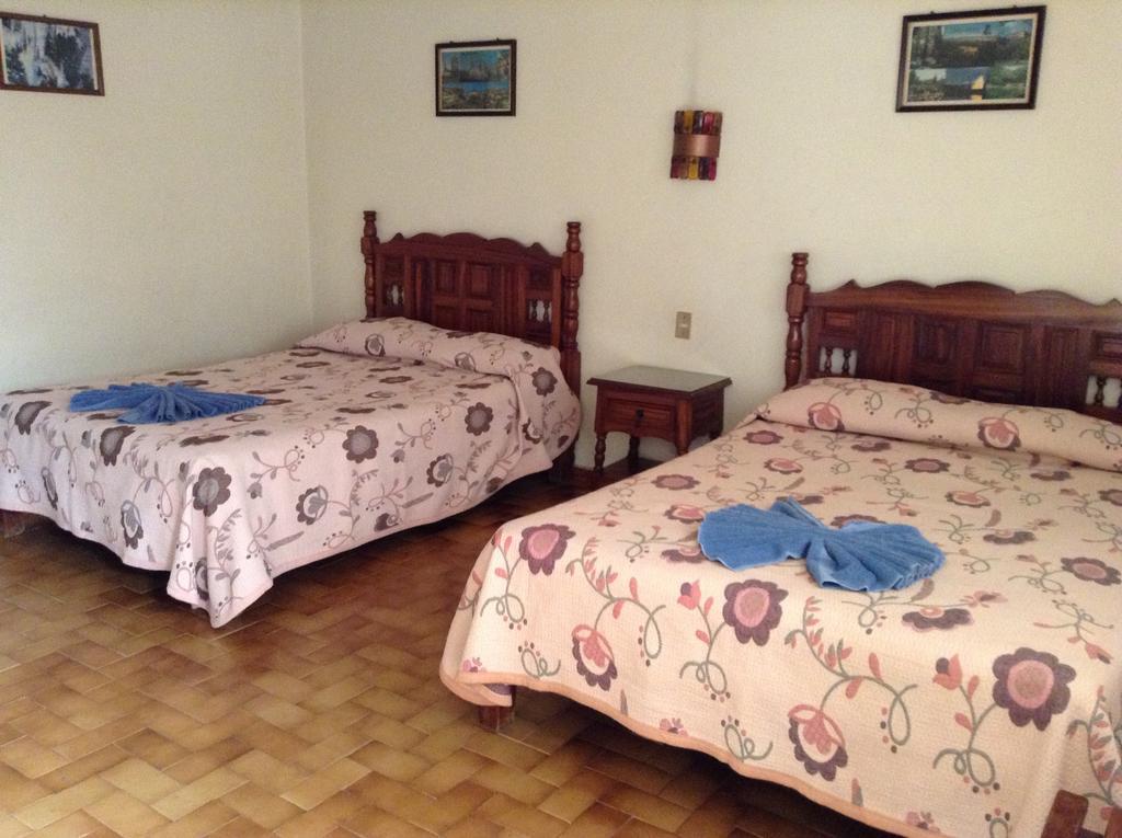 Hotel Atilanos Morelia Eksteriør billede