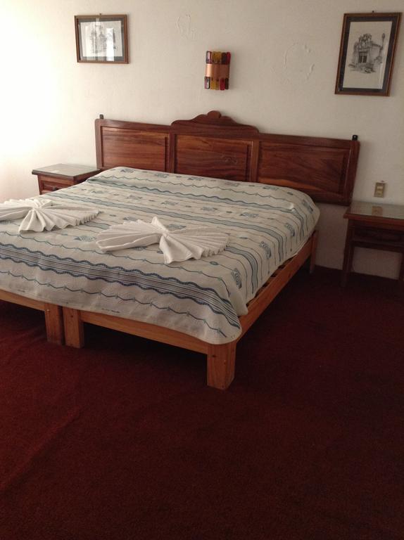 Hotel Atilanos Morelia Eksteriør billede